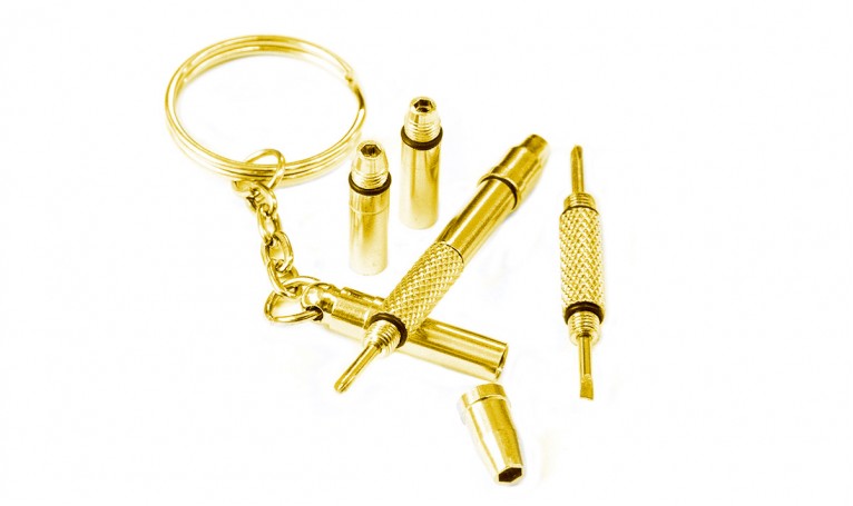 Отвертка-брелок многофункциональная (желтая)