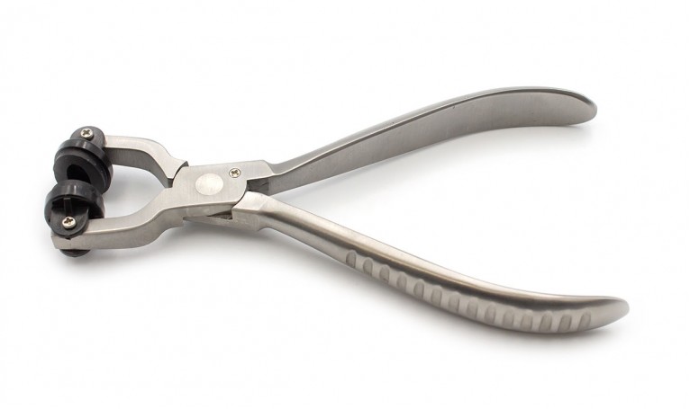 Щипцы для разворота линзы