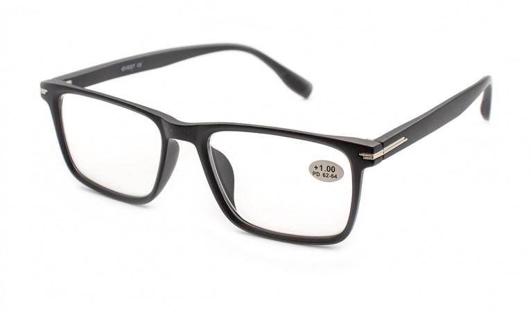 Очки Gvest 24422-C1 в пластиковой оправе